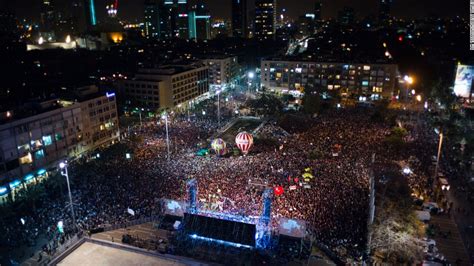 Rally urges change in Israeli leadership - CNN