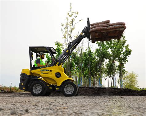 When to Use a Mini Skid Steer vs. Compact Articulated Loader