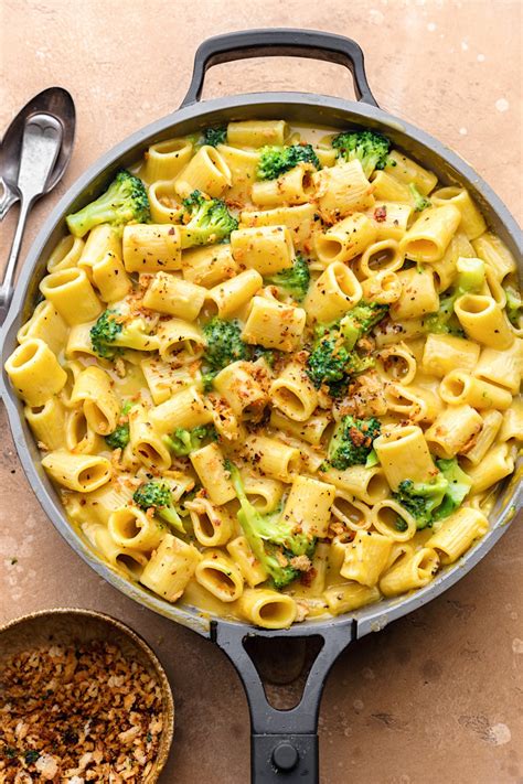 Cheesy Broccoli Pasta - Cupful of Kale