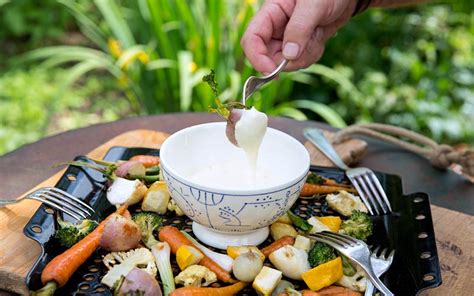 Cheese fondue with grilled vegetables