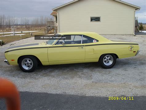 1970 Plymouth Sport Satellite Road Runner / Superbird Clone