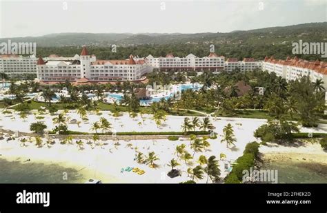 Montego bay jamaica resort Stock Videos & Footage - HD and 4K Video Clips - Alamy