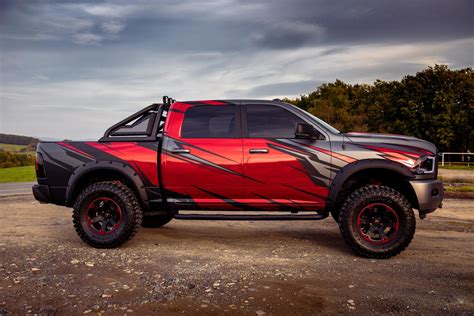 Dodge RAM - Matt dark grey + Red Chrome | WrapStyle