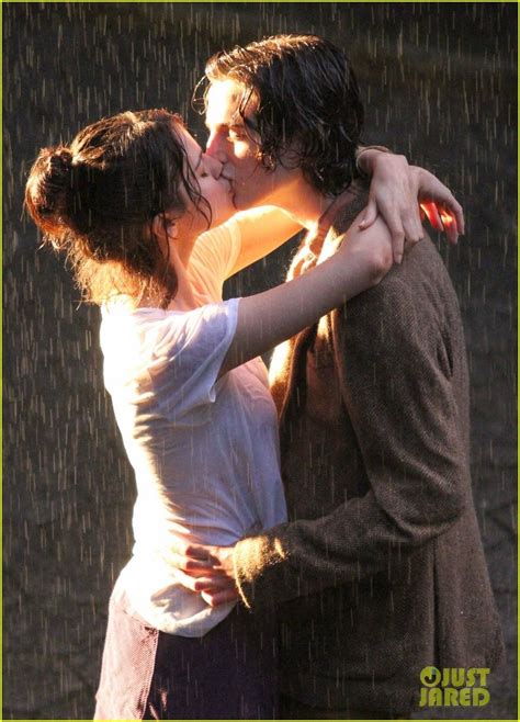 selena gomez timothee chalamet kiss filming central park 01 | Милые ...