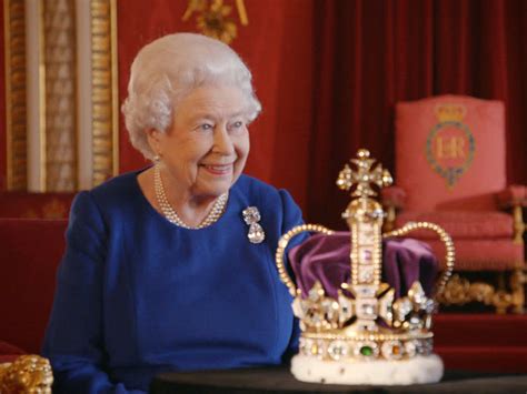 Queen Elizabeth Watched Her Own Coronation for the First Time and Here ...