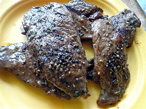 Steak with black pepper sauce Recipe by Kathairo - CookEatShare