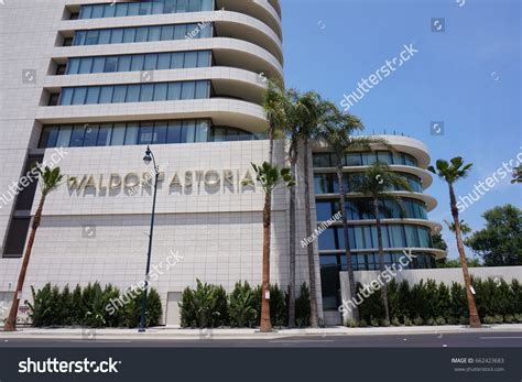 855 Waldorf Astoria Beverly Hills Images, Stock Photos & Vectors ...