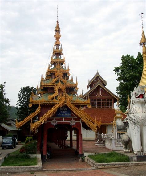 Mae Hong Son Temples - Thailand For Visitors