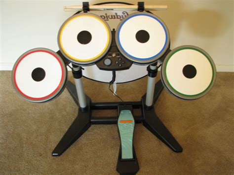 File:The Beatles Rock Band - Drum set.jpg - Wikimedia Commons