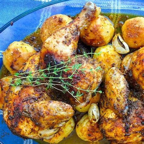 Smoked Paprika Chicken and Potatoes . A one pan wonder meal.