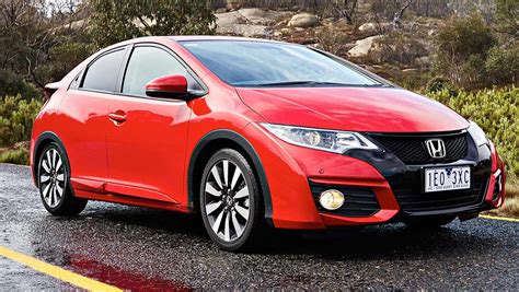 Honda Civic Hatch 2015 review | CarsGuide