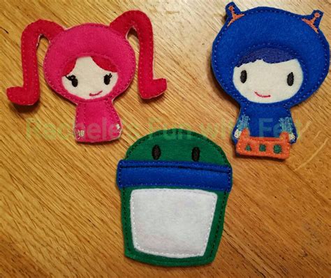 Team Umizoomi inspired finger puppets | Etsy