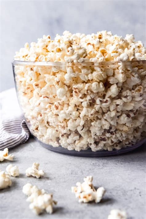 How to Make Stovetop Popcorn - House of Nash Eats