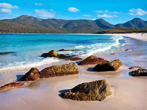 🇦🇺 Wineglass Bay in Freycinet National Park | Tasmania, Australia