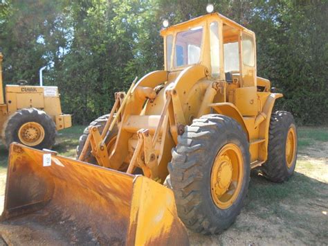 CAT 922 WHEEL LOADER, - J.M. Wood Auction Company, Inc.