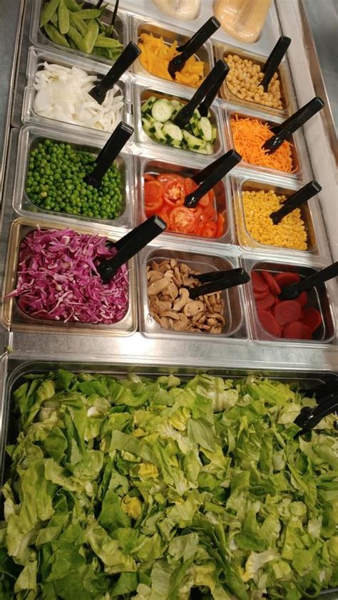 16 Example Salad Bar Toppings - Bude Kitchen