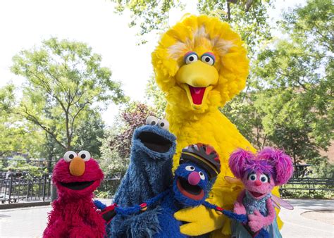 PBS drops hourlong ‘Sesame Street’ from fall schedule | Current