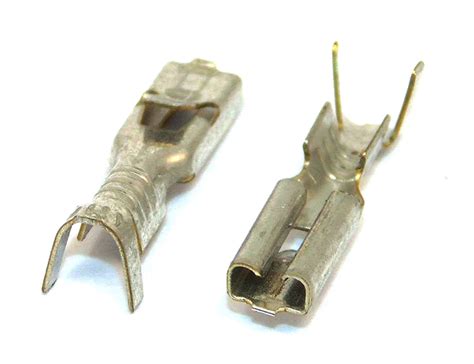 TE Connectivity Fastin/Faston Female 20-15awg - automotiveconnectors.com