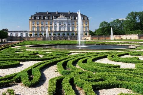 Jardines de "Palacios de Augustusburg y Falkenlust" en Brühl (Alemania) (21554)