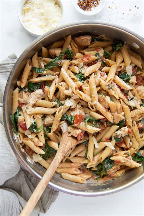 Chicken and Spinach Skillet Pasta (30 Minute Meal!) - Valerie's Kitchen