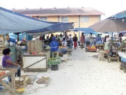 Linstead vendors dissatisfied with move | News | Jamaica Gleaner