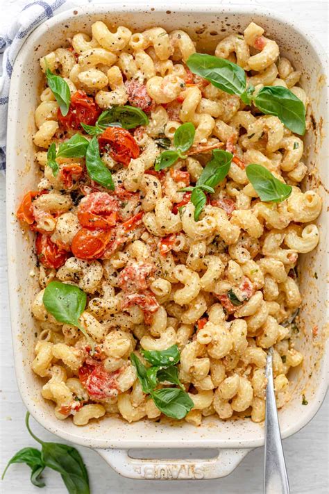 Baked Feta Pasta {With Cherry Tomatoes} | FeelGoodFoodie