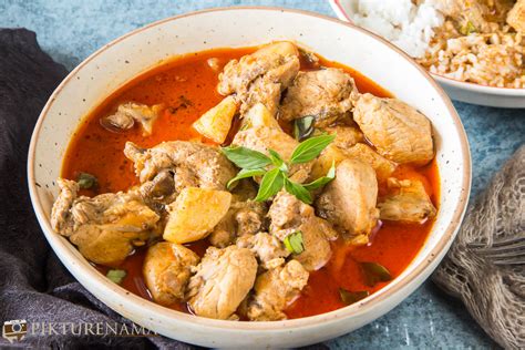 Chicken Massaman Curry Recipe from Scratch - Pikturenama