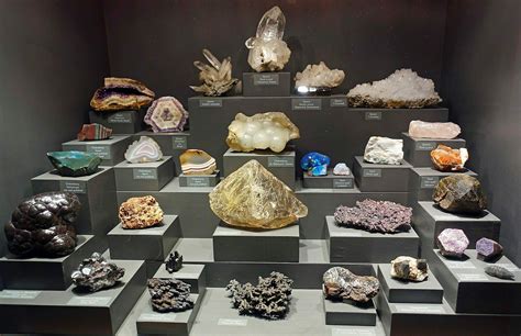 Minerals, Crystals, Rocks & Stones: What’s The Difference? - FossilEra.com