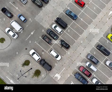 Top view of car parking Stock Photo - Alamy