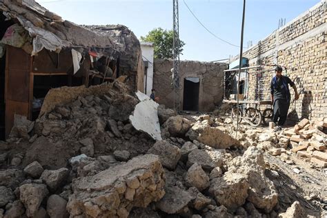 At least 15 Dead After Earthquake in Pakistan