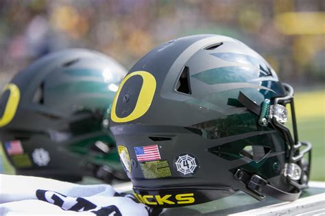 Recapping Oregon Ducks 2023 offseason personnel moves - oregonlive.com