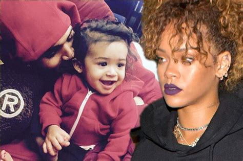 Rihanna, Chris Brown back together, and Royalty a Happy Family? : ThyBlackMan