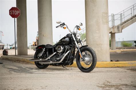 2017 Harley-Davidson Dyna Street Bob Buyer's Guide | Specs & Price