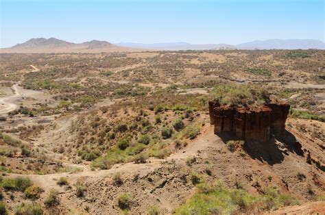 A Guide to Tanzania's Olduvai Gorge and Shifting Sands