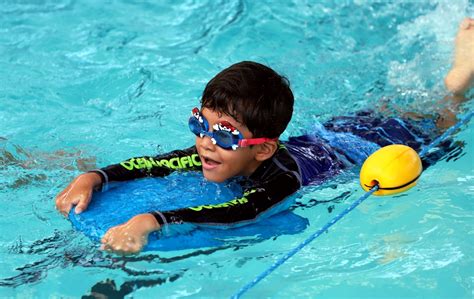 “Aprendo a Nadar” en la piscina de Villa Cáceres culminó con ...