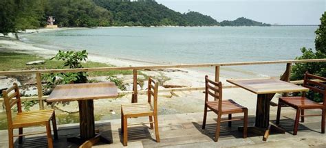 Chalet Teluk Senangin Tepi Pantai - Nehru Memorial