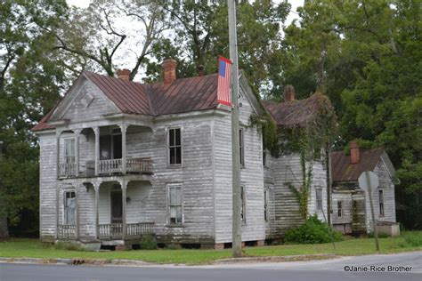 I-House at West Jones and Monk Streets, Trenton, North Carolina ...