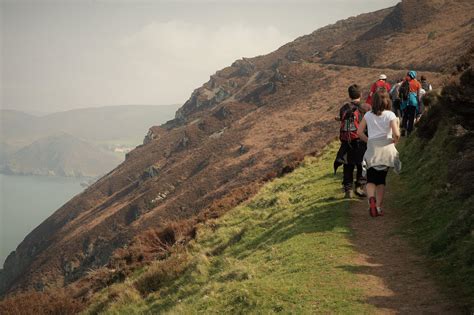 Cliff / hill walking – The Beacon Outdoor Activity Centre, Devon