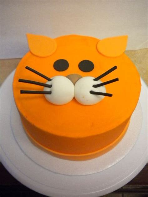 Orange Cat Cake | Birthday cake for cat, Cat cake, 1st birthday cakes