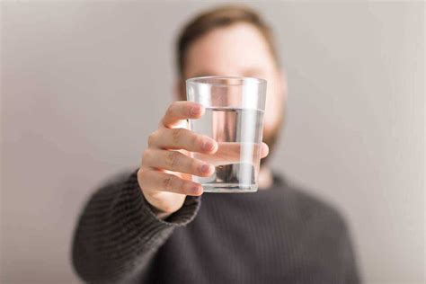 Tepid Water Benefits: Uses And How To Incorporate It Into Your Daily ...