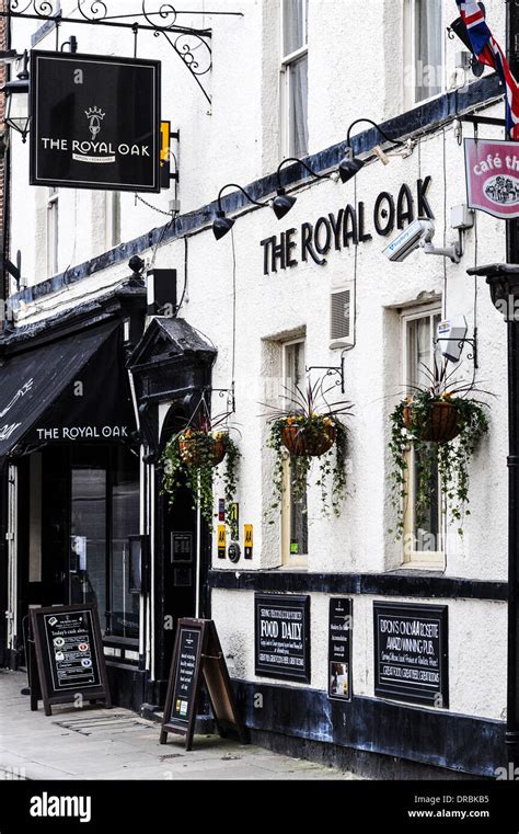 The Royal Oak pub in Ripon, UK Stock Photo - Alamy