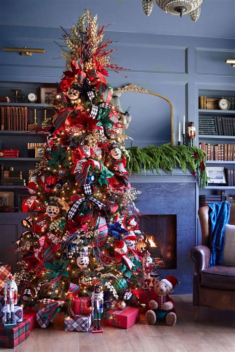 2023 Christmas Tree Decor Trends - Decorator's Warehouse