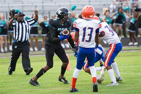 Wildcats Fall To 0-2 With 44-7 Loss To Palm Beach Gardens | Town-Crier ...