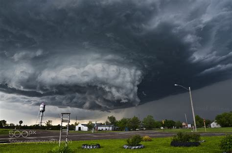 Wall Cloud over Atlanta, Kansas, USA . . . Photographed by Derek ...