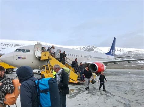 The Midnight Sun in Svalbard – A Weekend Without Sunset - 197 Travel Stamps