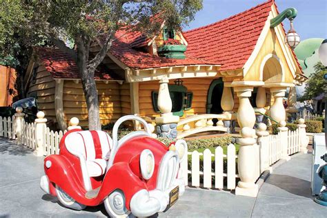 Mickey's House at Disneyland: Things You Need to Know