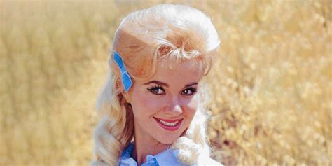 Gunilla Hutton (Hee Haw Girls) where is she today? Biography