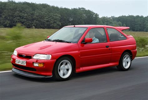 Ford Escort Hatchback Review (1990 - 2001) | Parkers