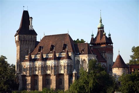 Karlštejn Castle - The Jewel of the Holy Roman Empire