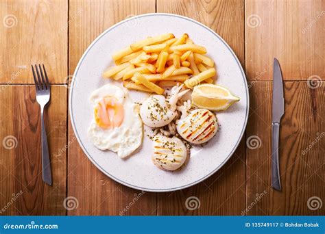 Overhead Shot of Plate with Food Stock Image - Image of dinner, dish: 135749117